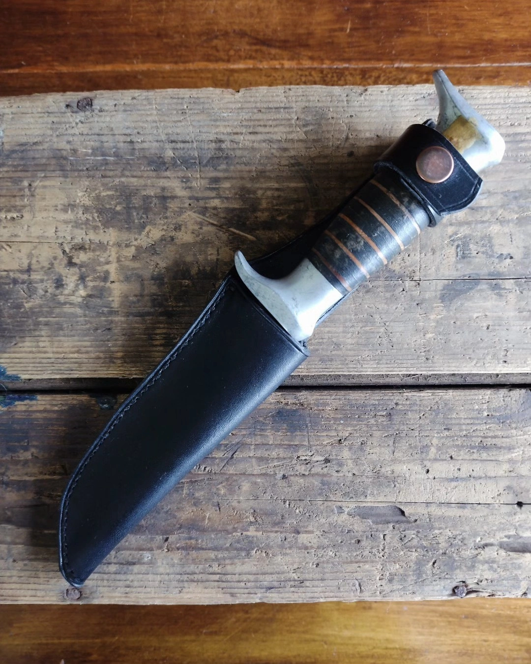 CUSTOM-KNIFE-SHEATH.jpg