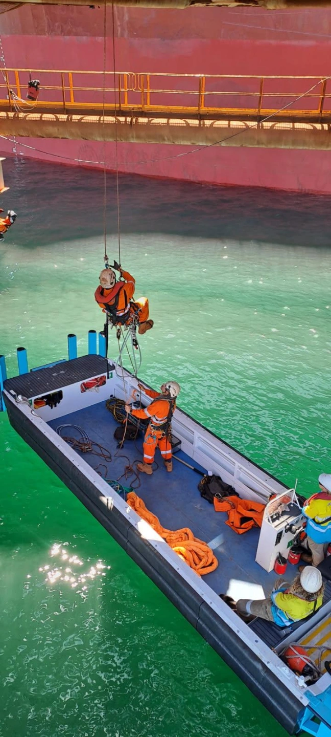 25ft Salty Standard Fwd Deck 3.jpeg