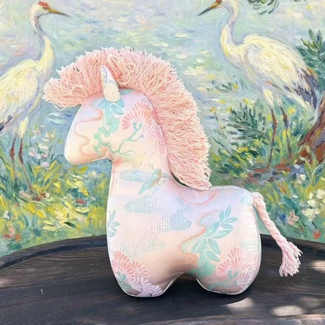 horse_doll.jpg