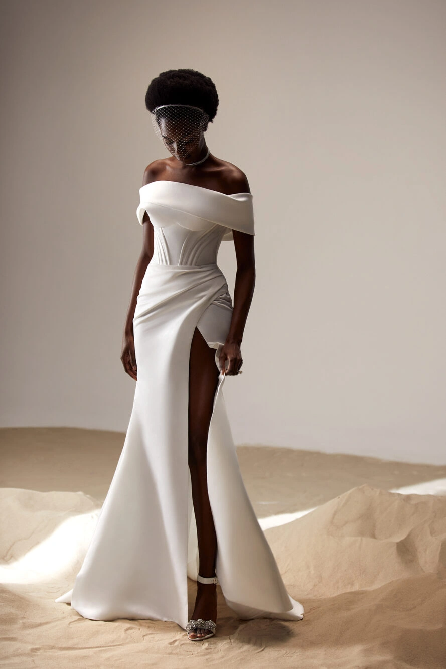 Collections_-_Bridal_Dresses_Gowns___Milla_Nova.png
