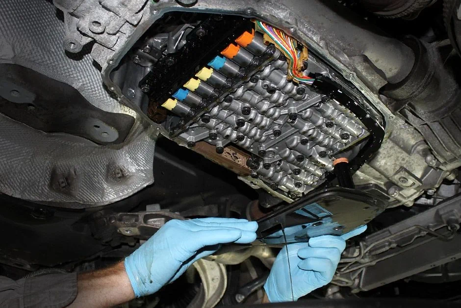 how-to-change-audi-automatic-transmission-fluid-hero_01.webp