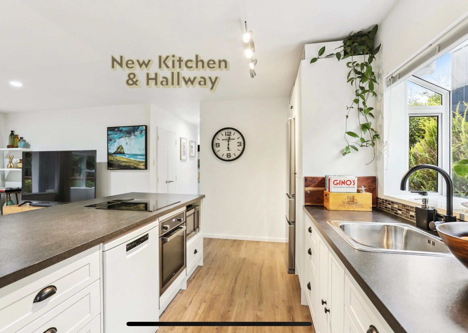 New Kitchen & Hallway - 87B.JPG