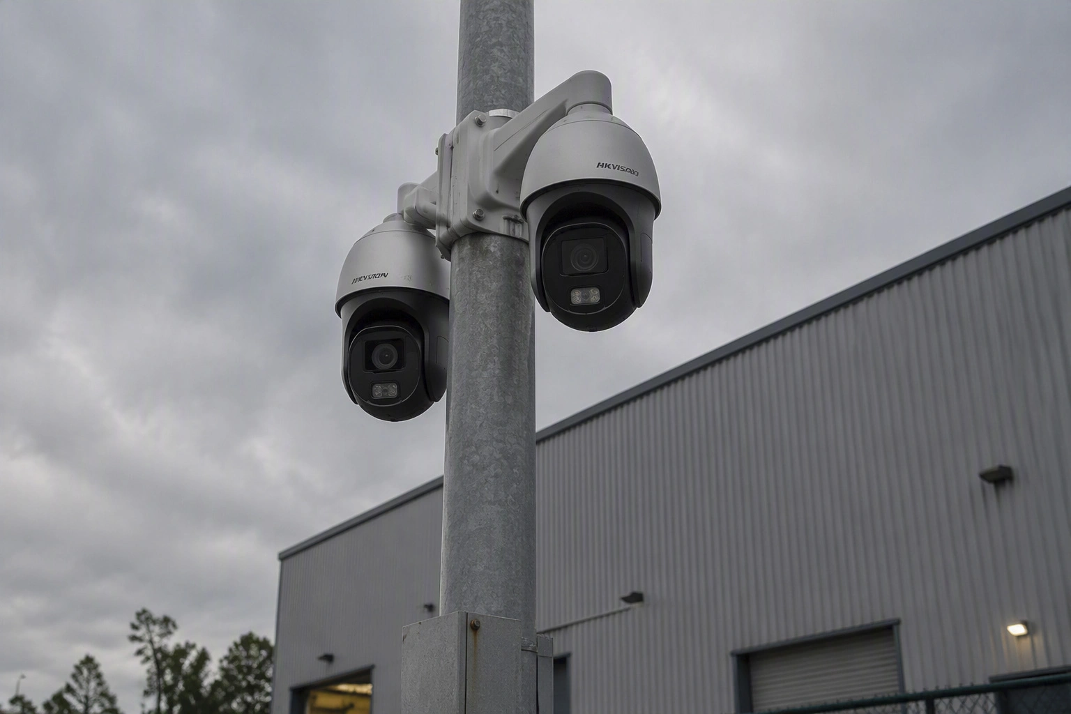 PTZ Image on Pole.jpg