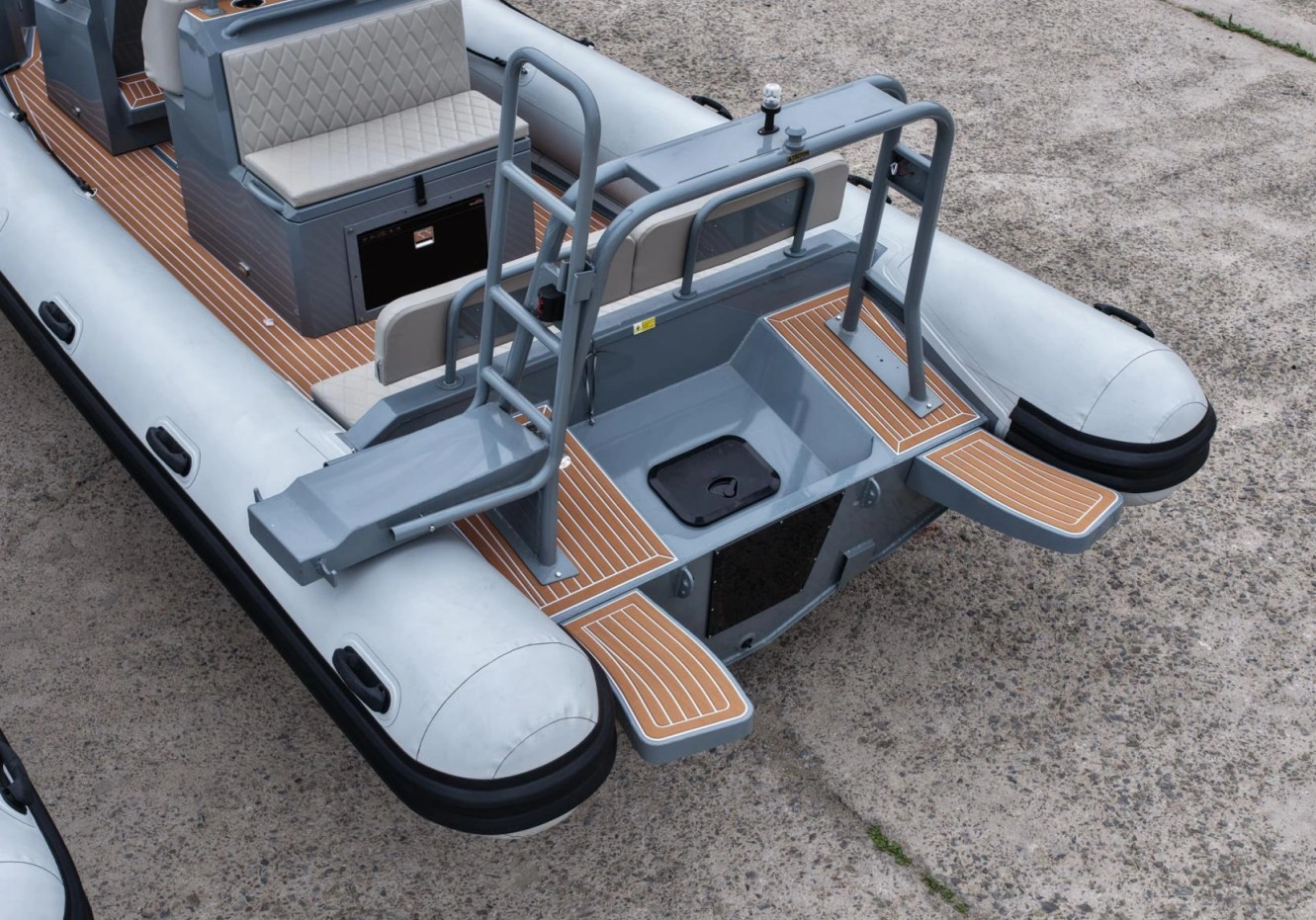 Boat_12.jpg