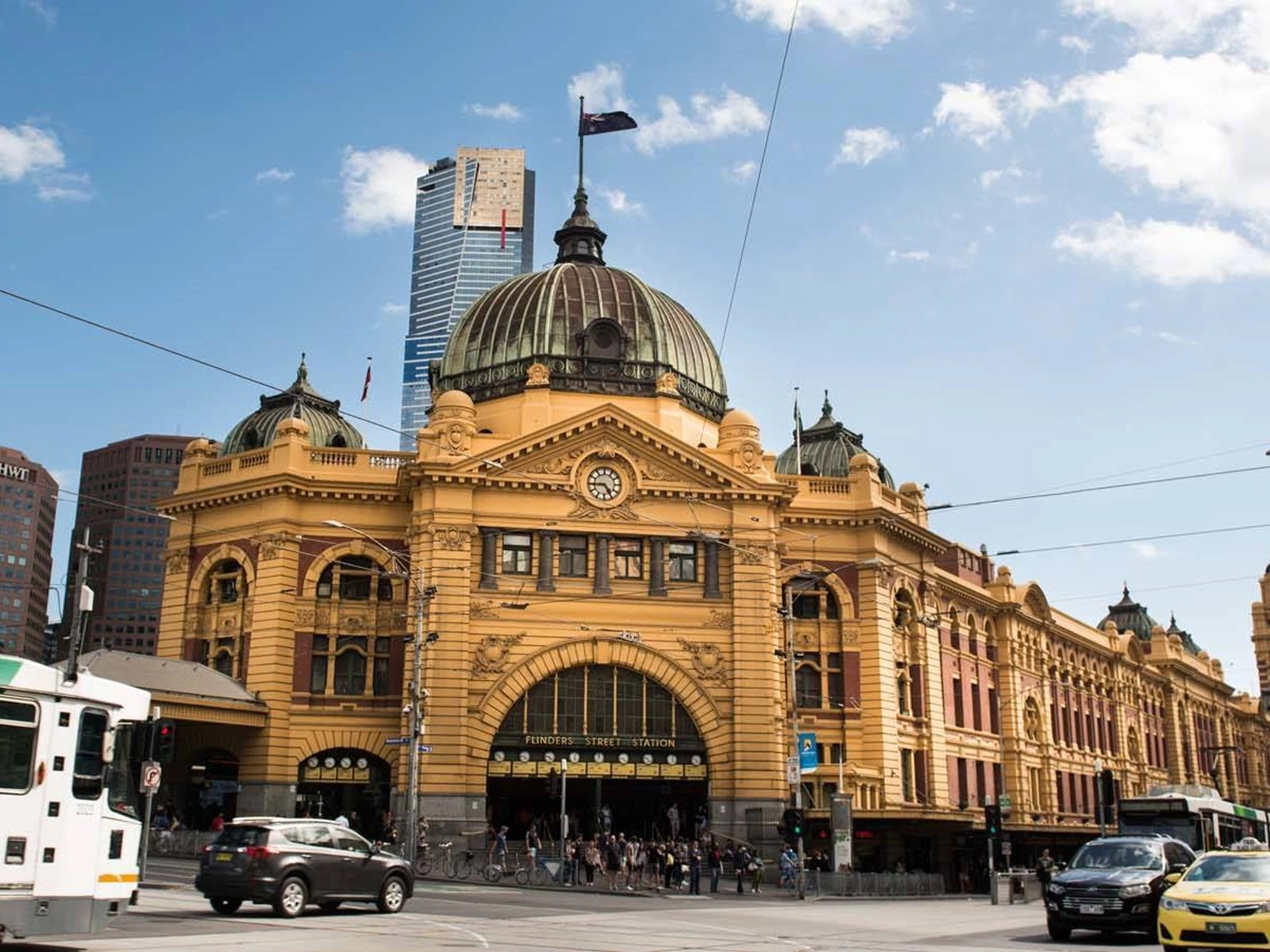 flinders-street-station_mel_r_1460109_1600x900.jpg