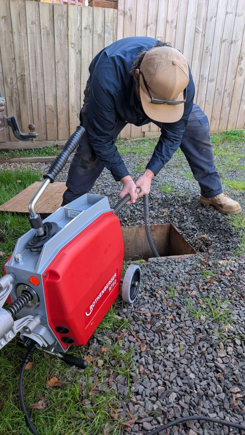 sewer machine in pit.jpg