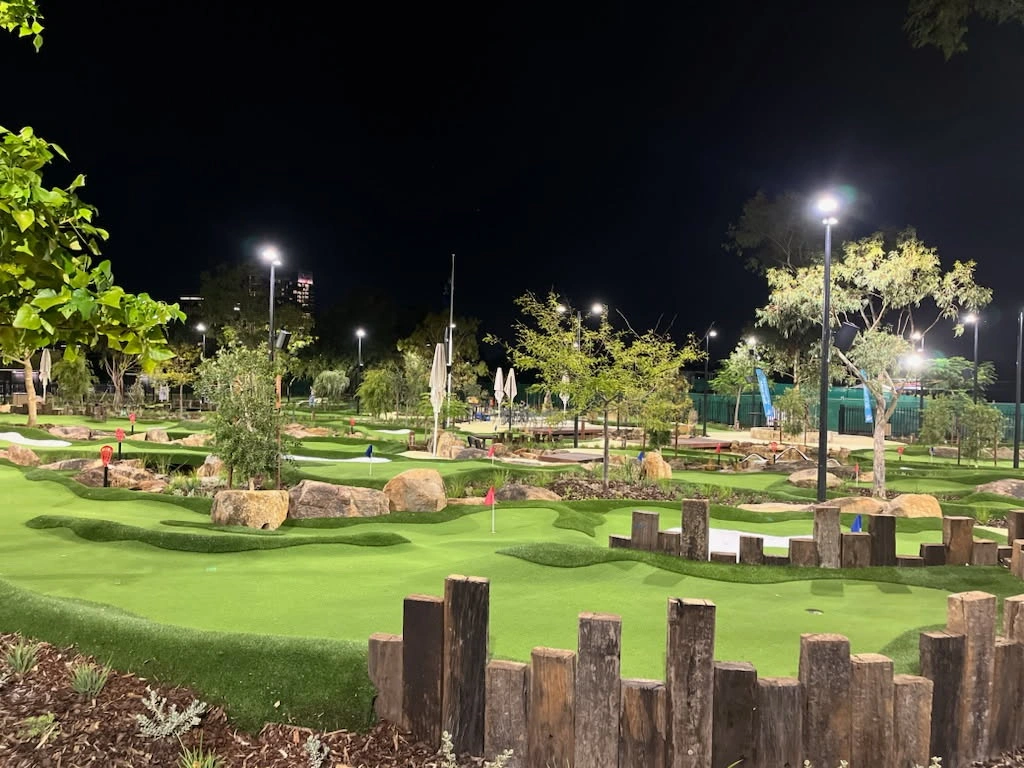 bursewood mini golf 2.JPG