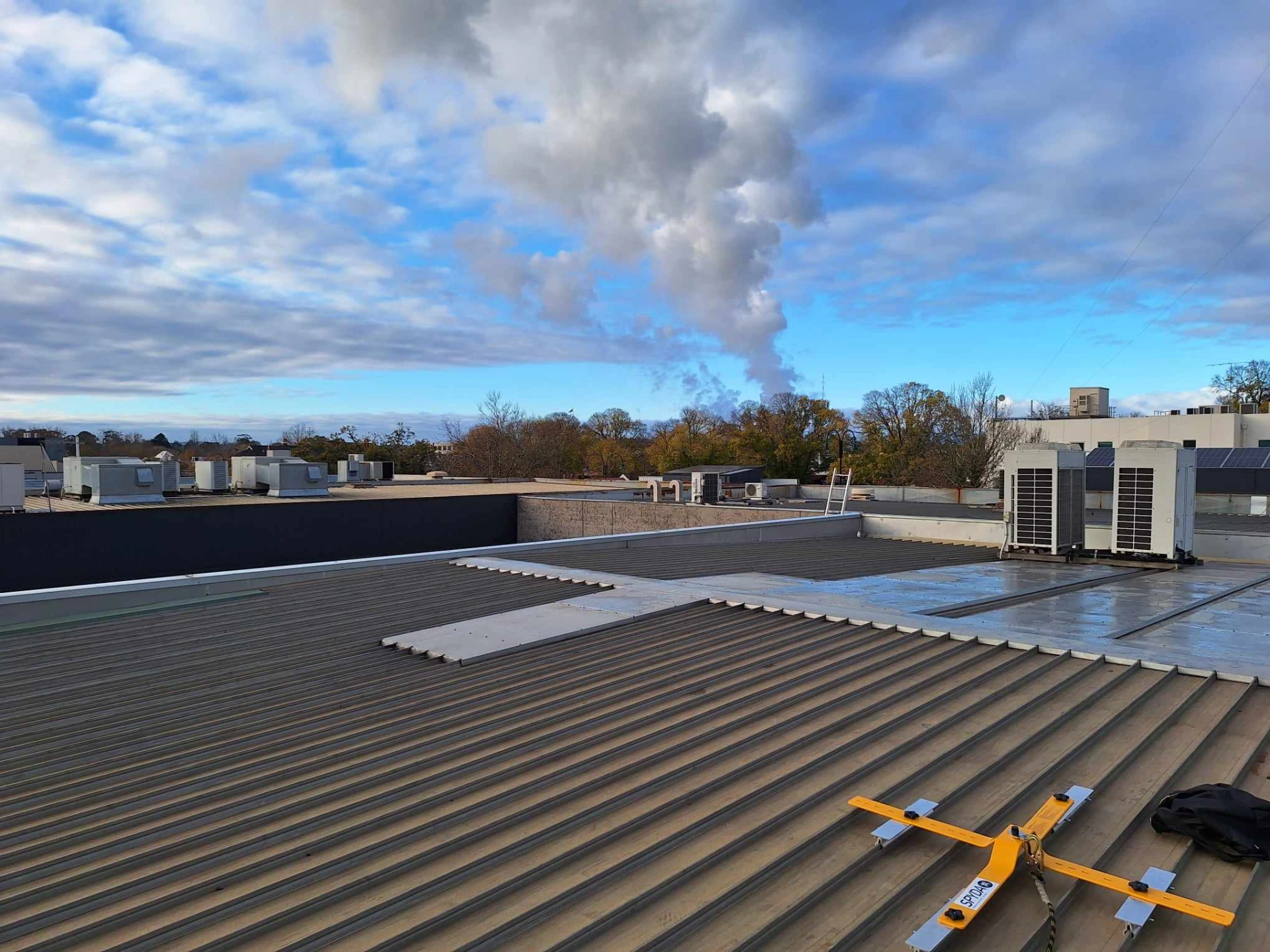 Commercial gutter clean Traralgon.jpg