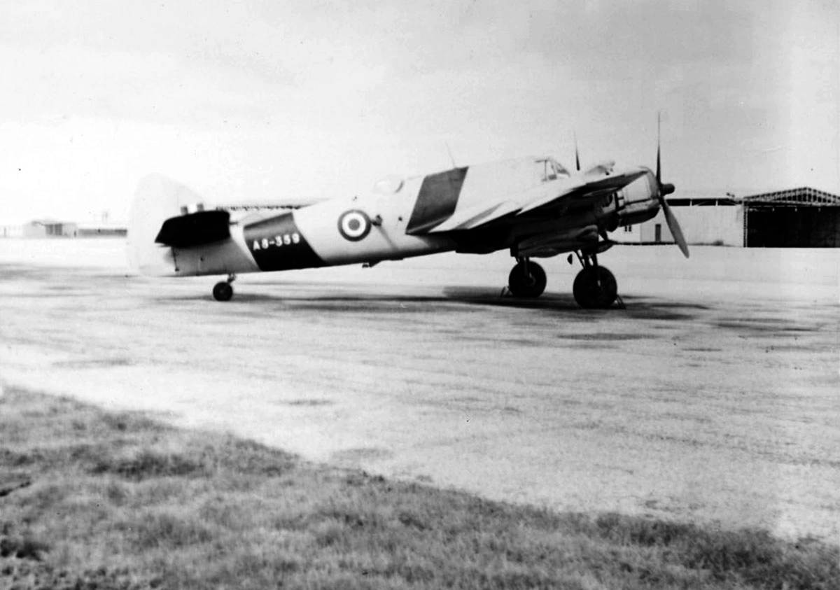 Beaufighter-Mk21-RAAF-30-Target-Towing-Sqn-A8-359-State-Library-of-Victoria-photo-01.jpg