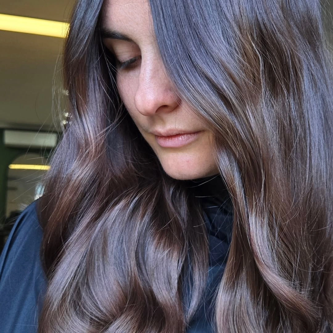 dark brunette