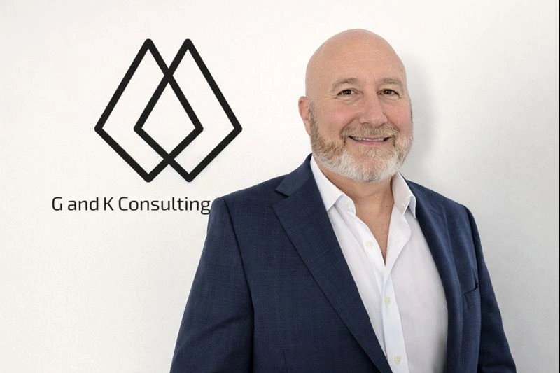 Promotion No Tie and Logo 4.jpg