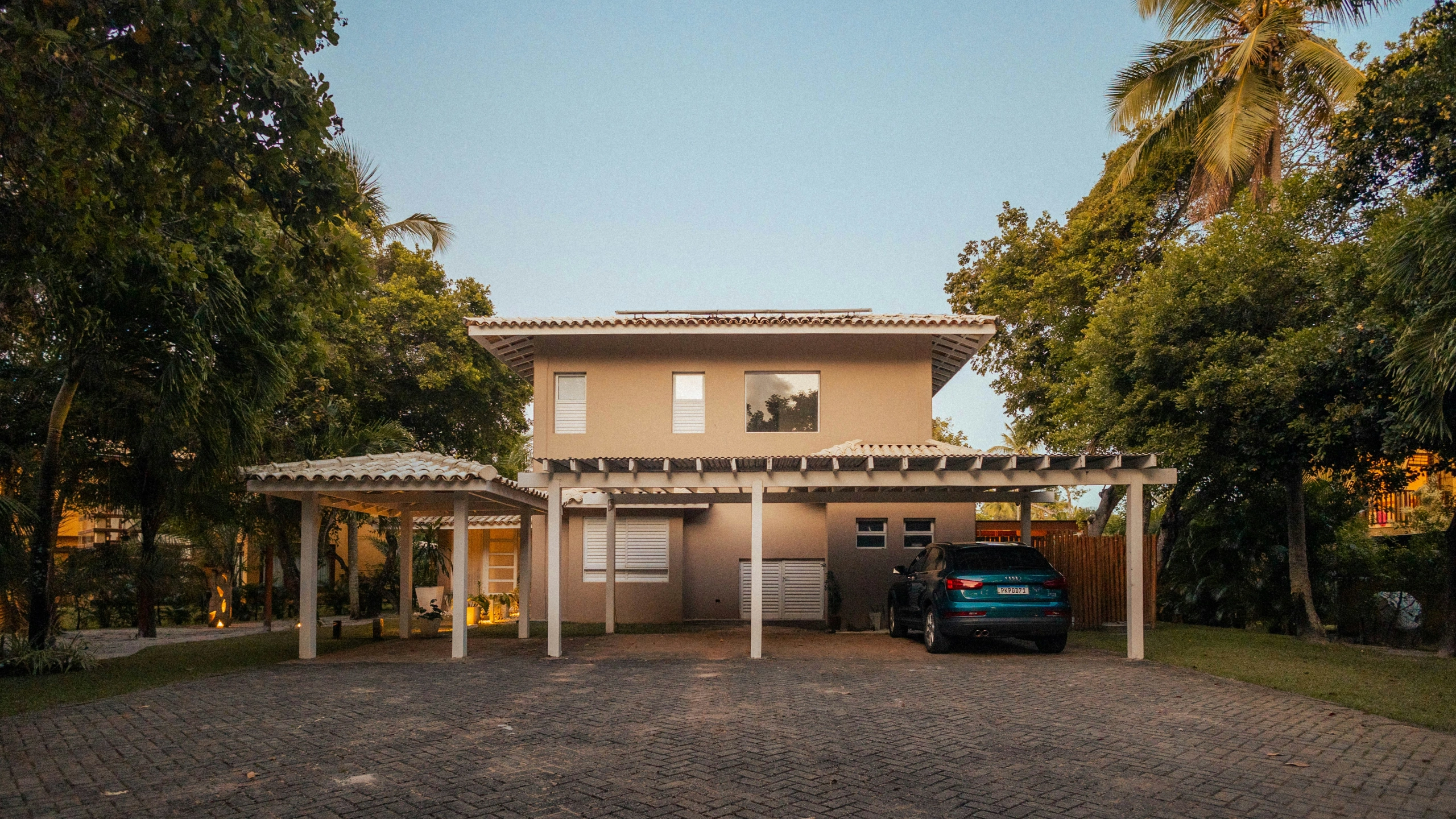 Driveway-cleaning-cheltenham.jpg