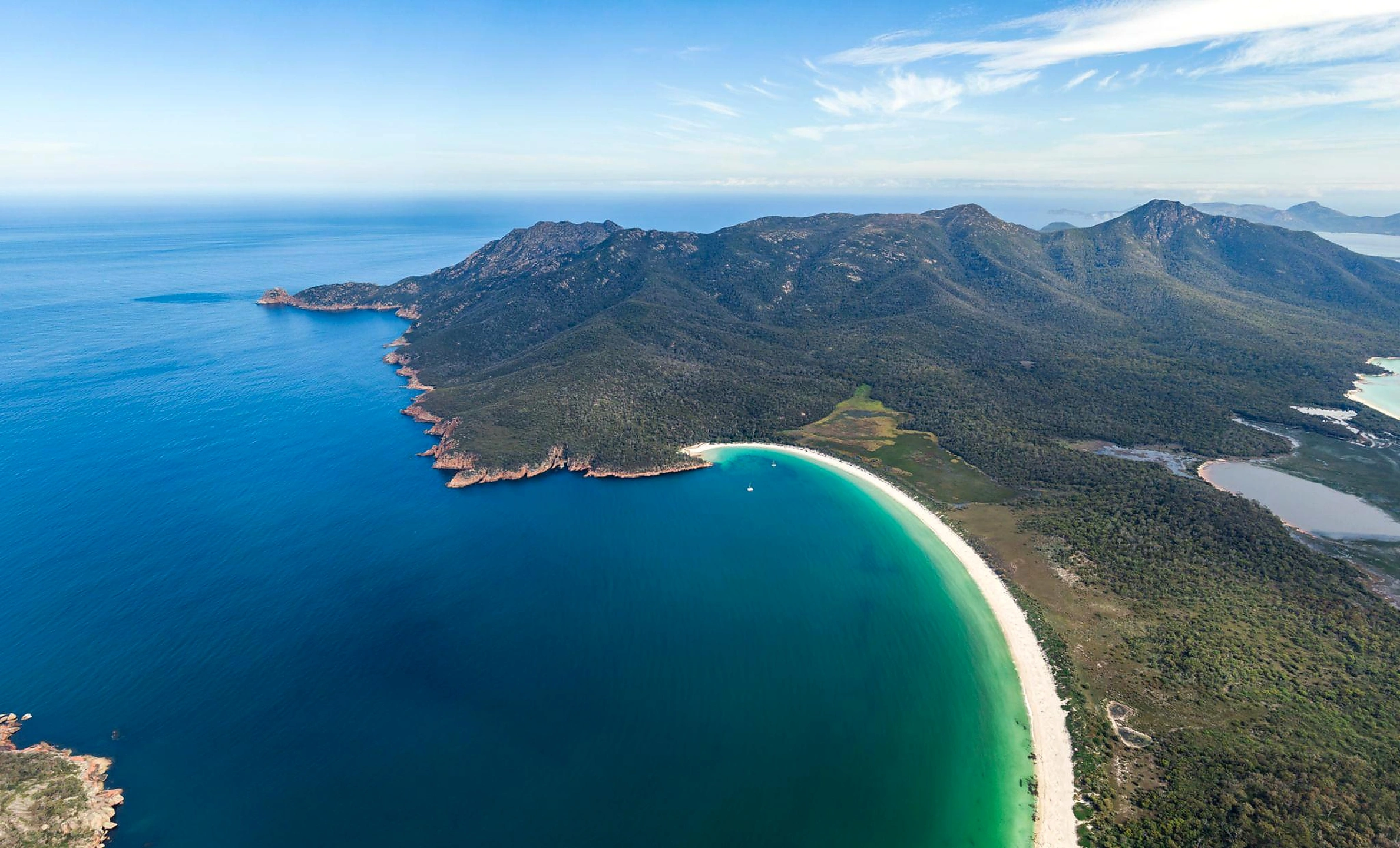 freycinet_4k_natural_sharp.jpg
