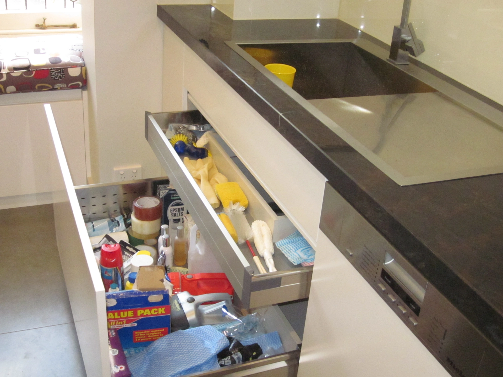 Blum_sink&inner.JPG
