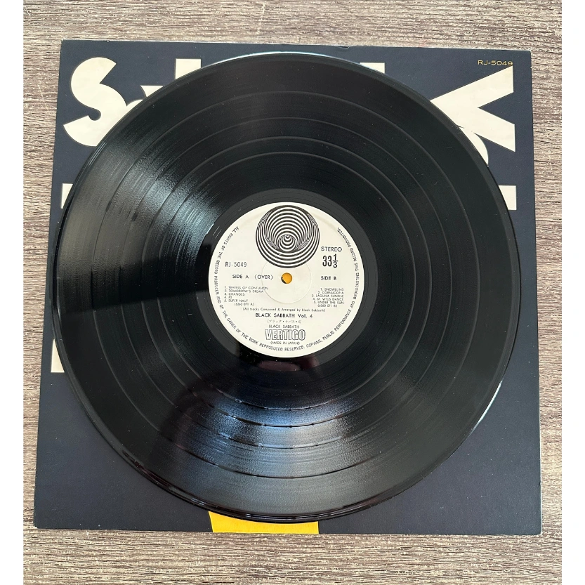 3-Black-Sabbath-Vol4-Record.png