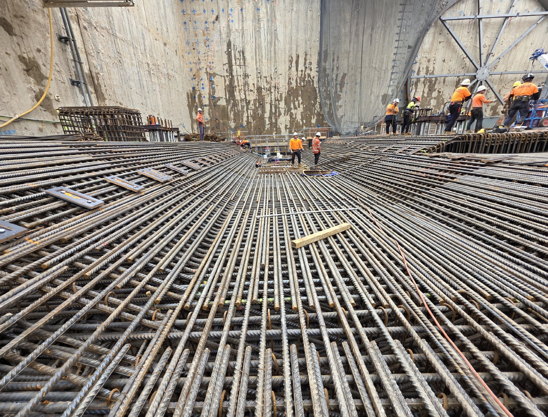 01-cover-rebar.jpg