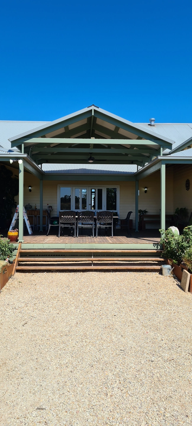 Timber Pergola 2.jpg