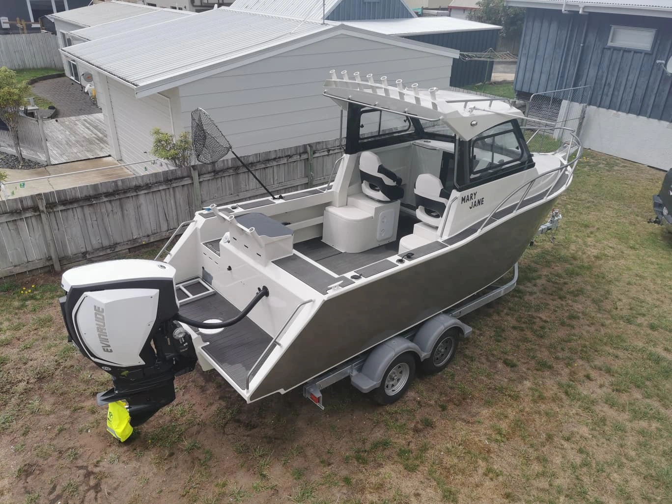 Profisher-boat-750-002.jpg
