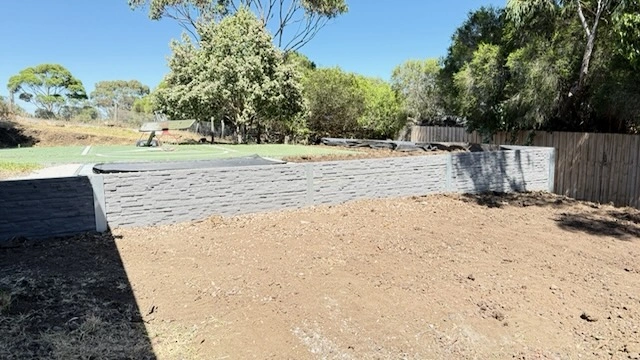 Stackstone Concrete Sleepers in Charcoal.jpeg