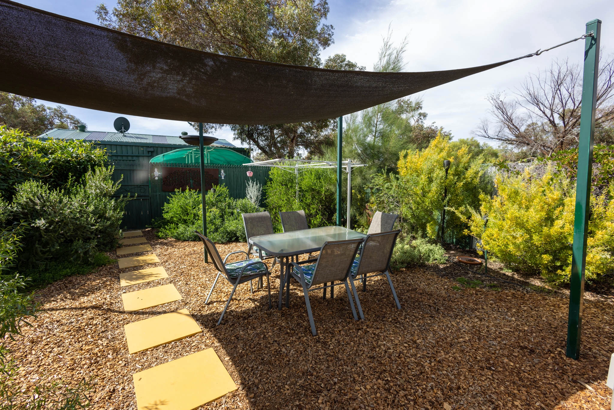 Rear Yard 2.jpg