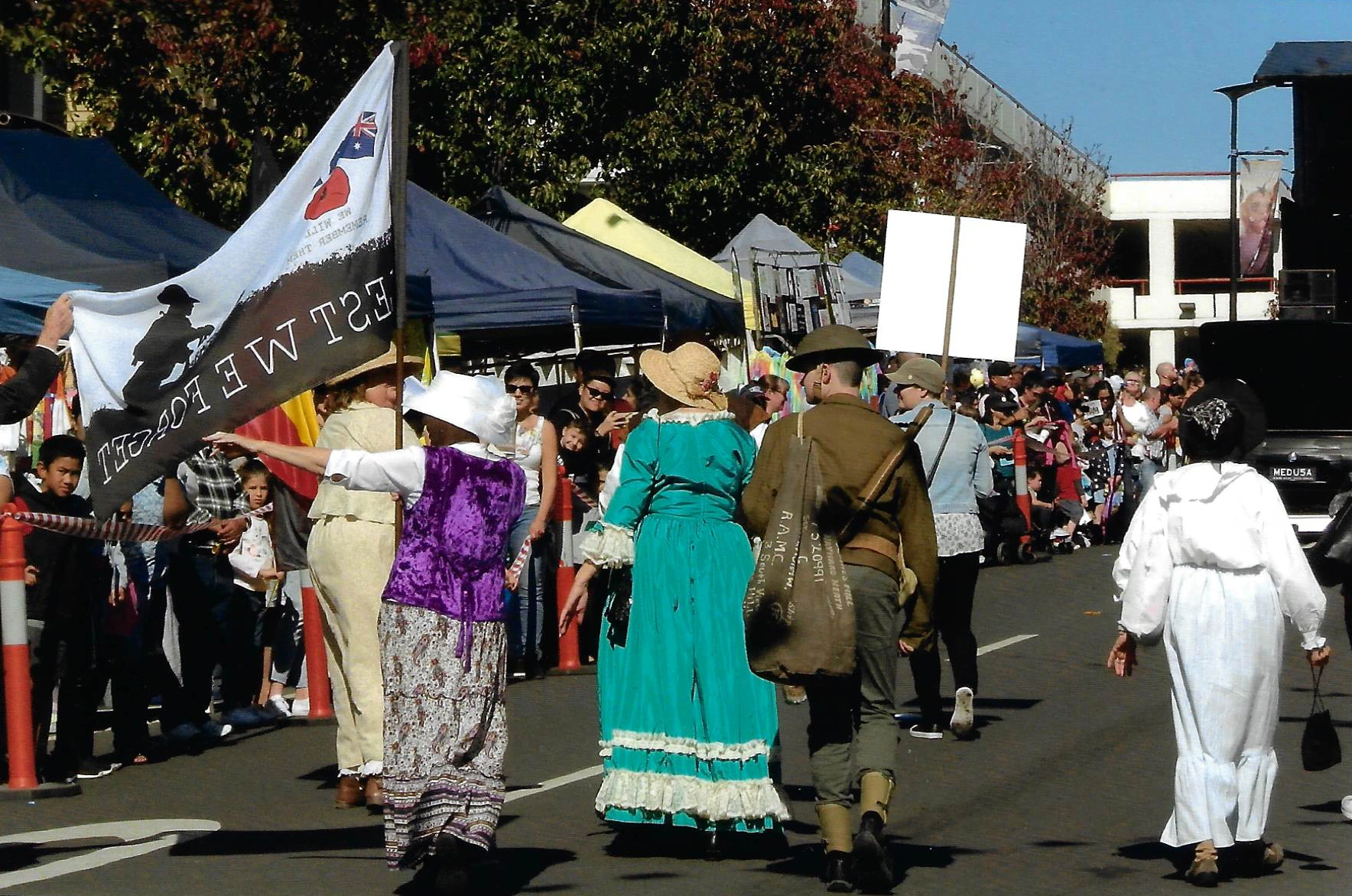 2019-05-25 BDHS PARADE GROUP 3.jpg