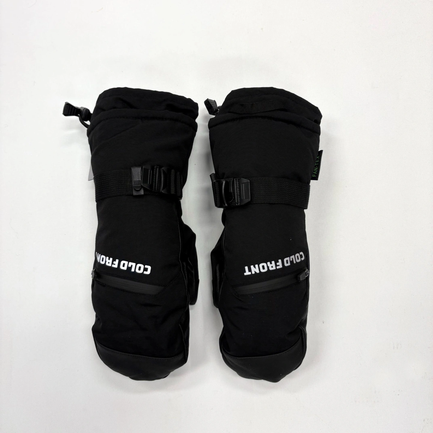 Summit Mitt 3.jpg