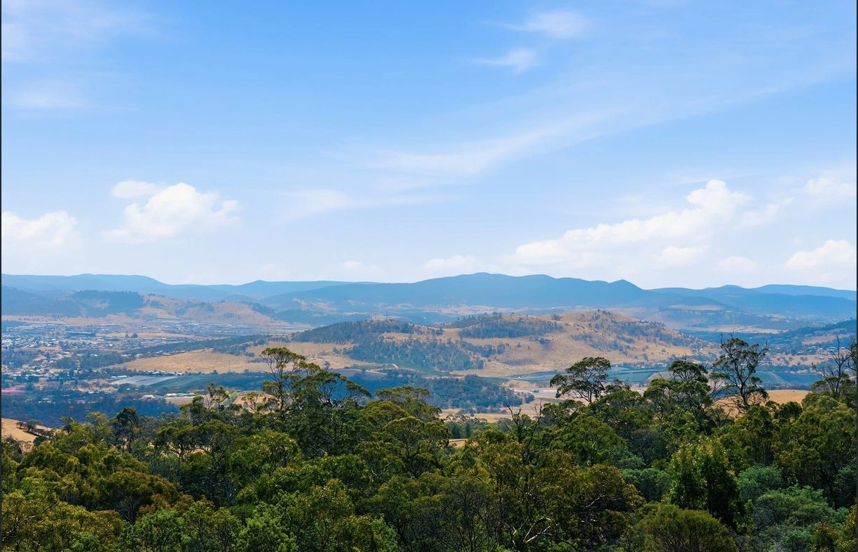 f01-view-valley.jpg