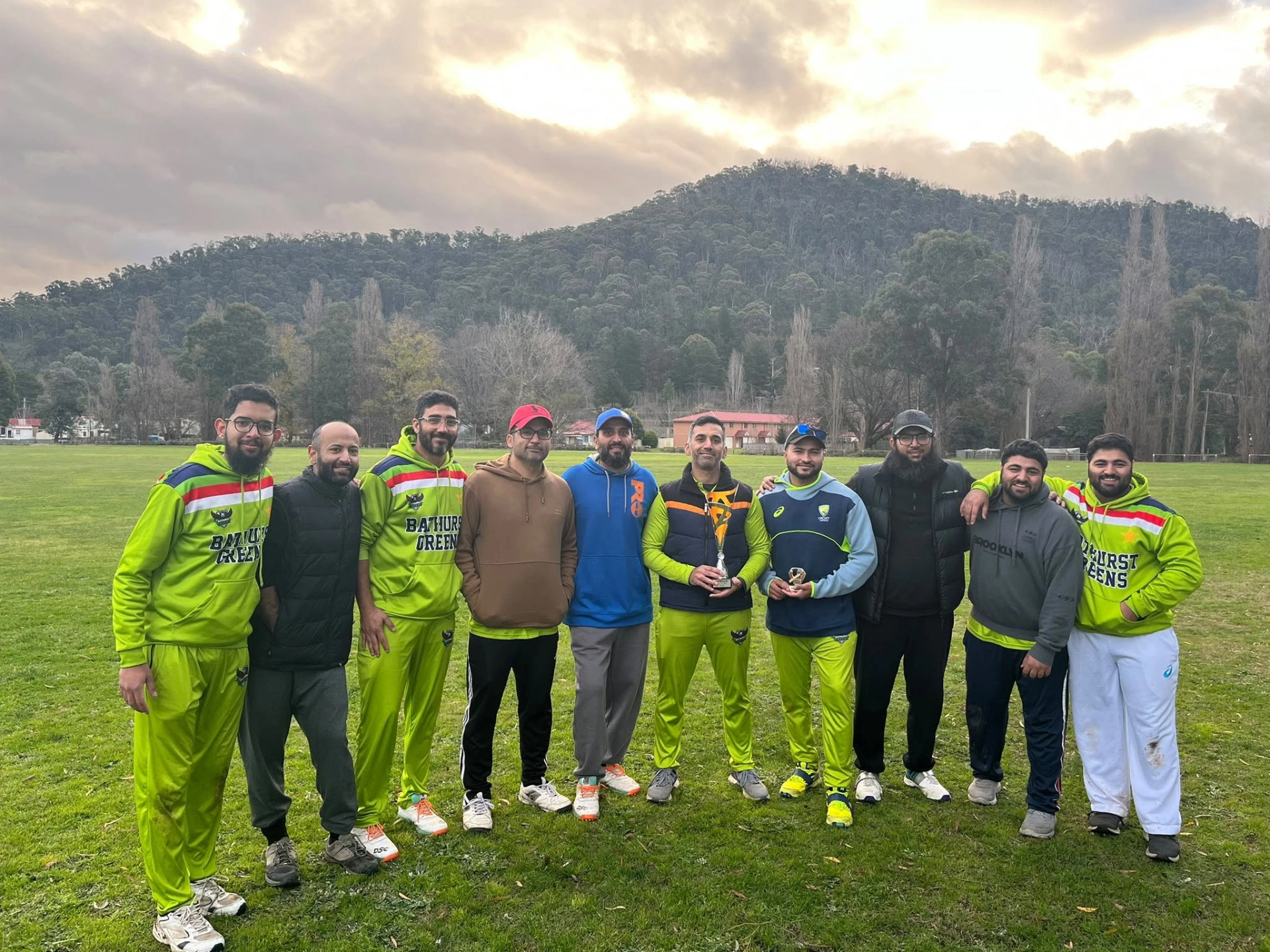 Team 01.jpg