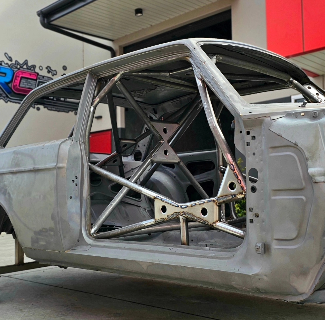 roll cage.png