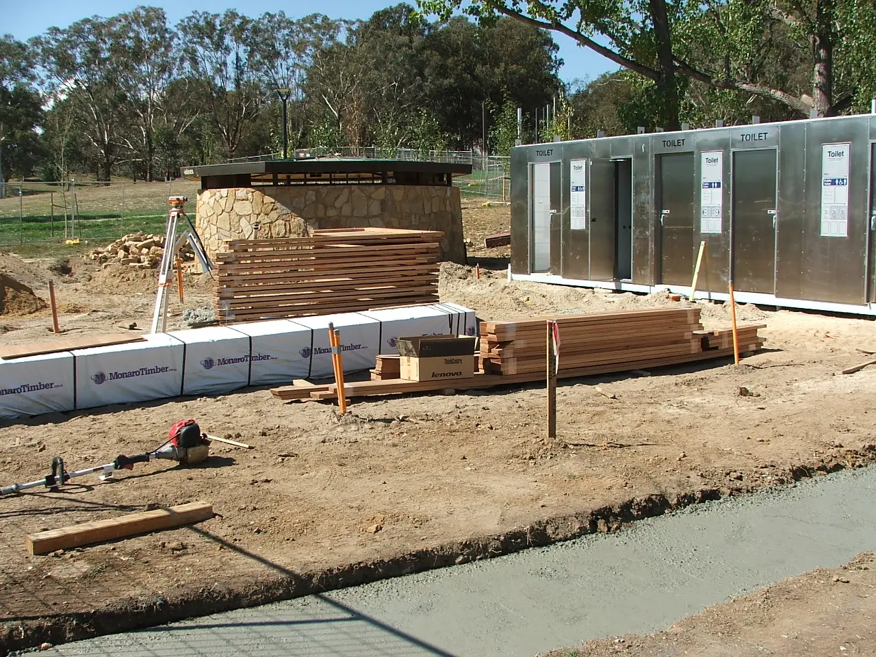 Kings park amenities construction.JPG