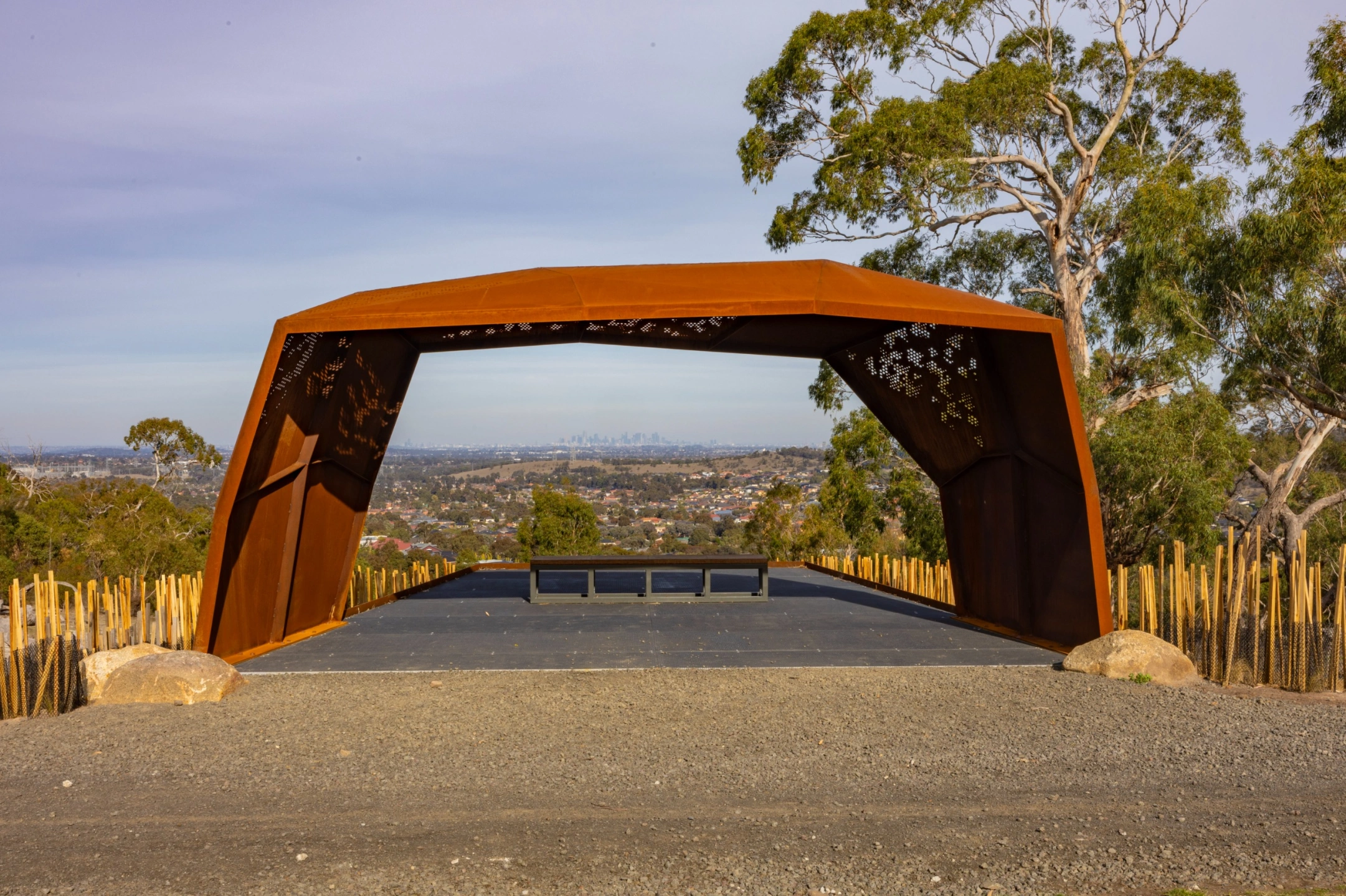 Quarry_Hills_Connecting_Trails_shelter_17.JPG