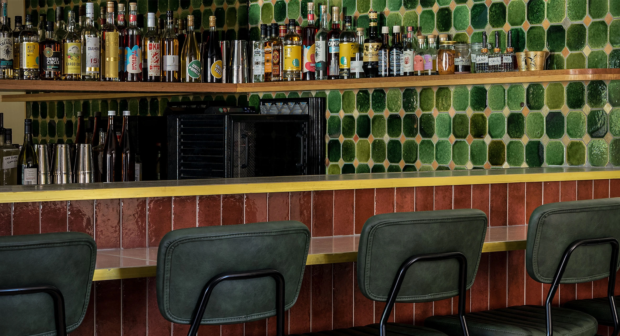bar.jpg