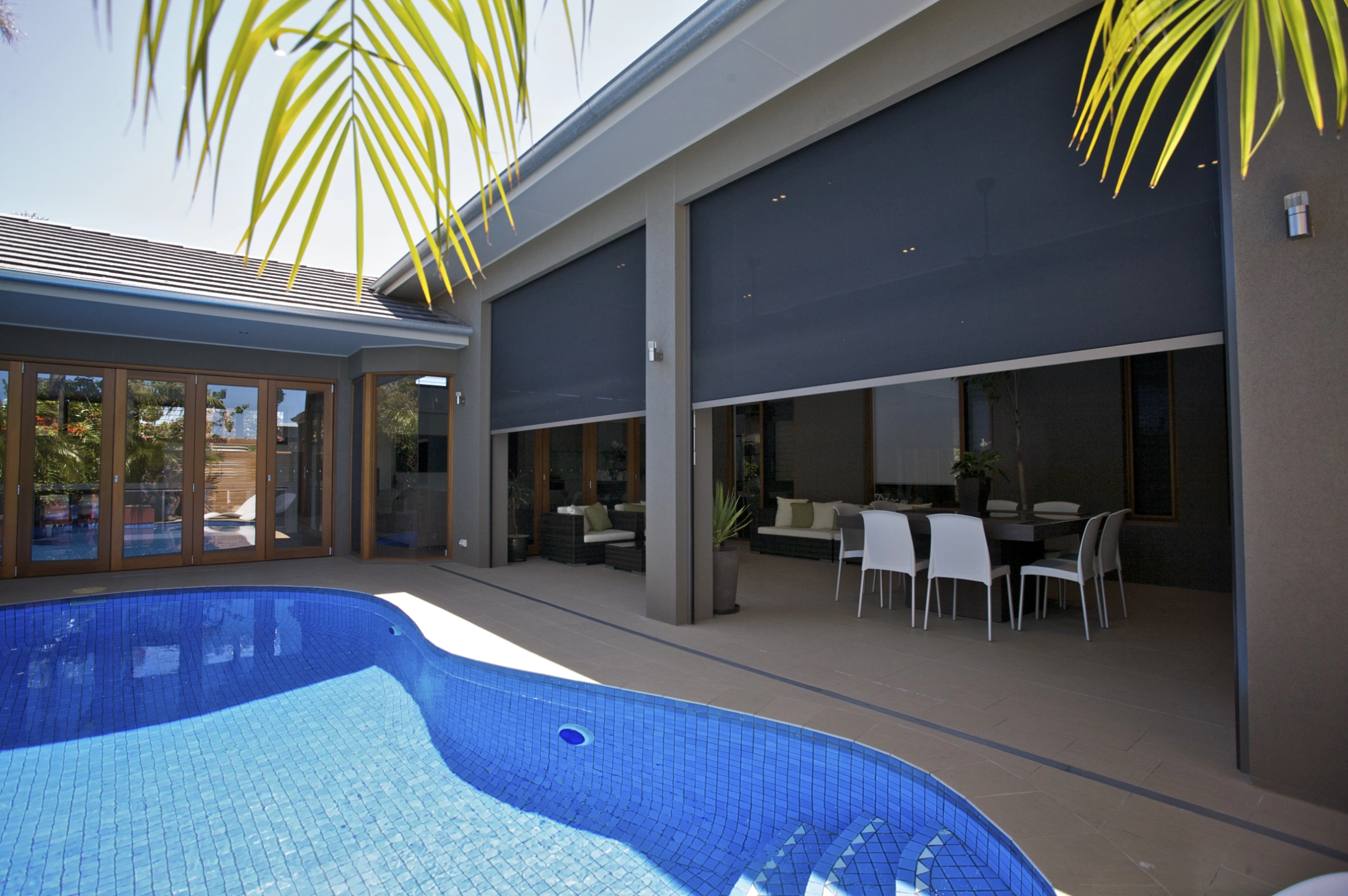 CW_OmbraExternalAwning_ext_image 14.jpg