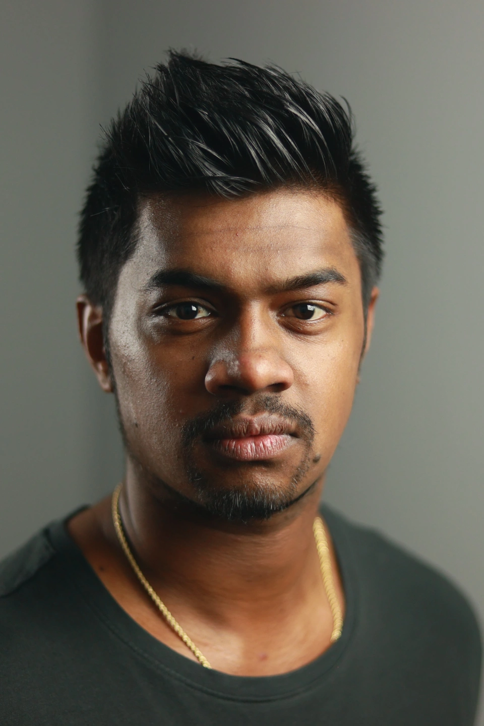 Othniel Mani Headshot 1.jpg