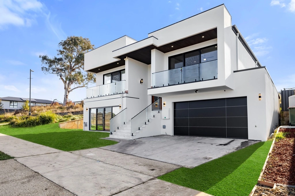 Custom home exterior, Canberra ACT .jpg