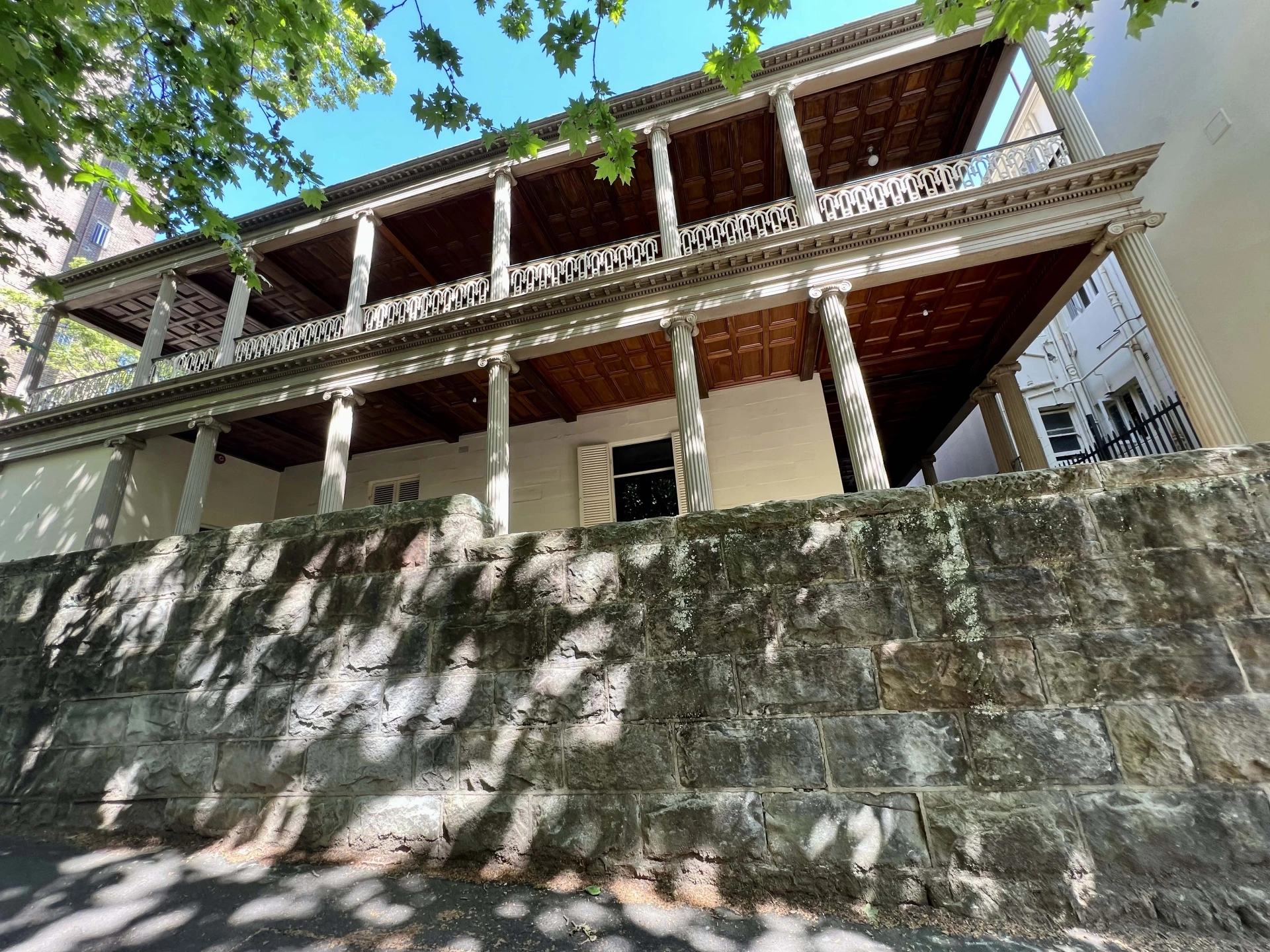 KINGS CROSS TOUR 5 TUSCULUM HOUSE POTTS POINT BUILT IN 1835.jpg