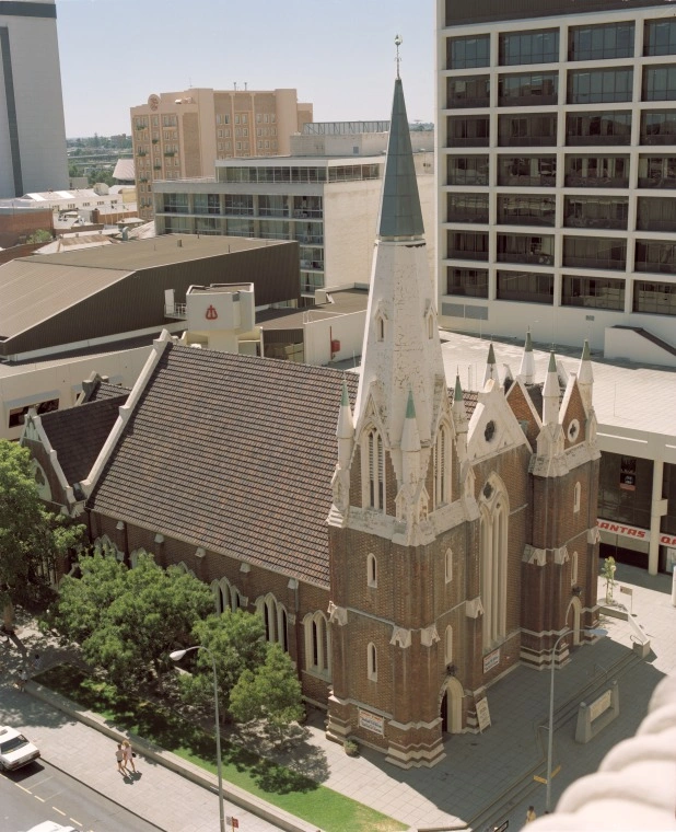 Services in Welsh and English