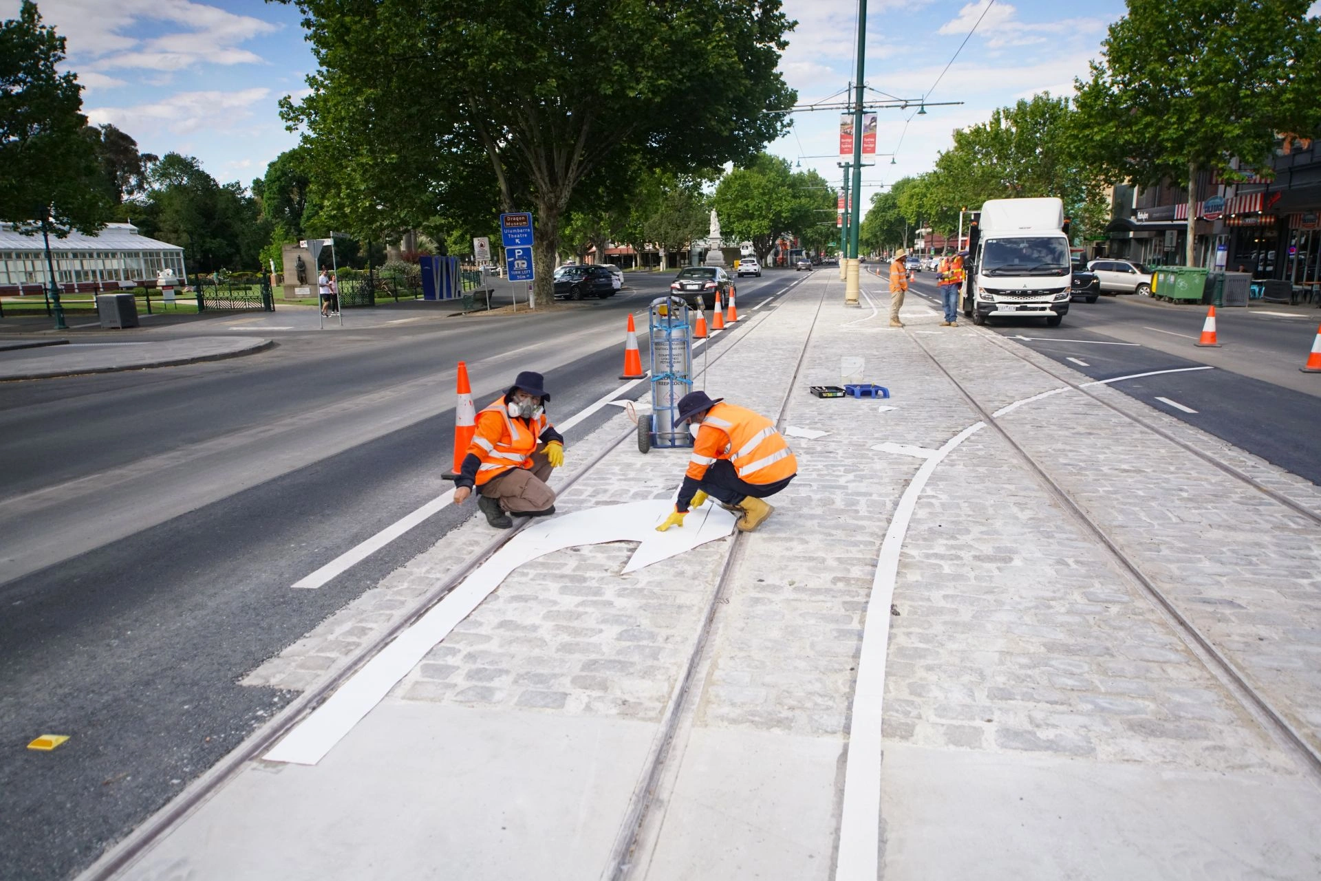 DSC03142 1920-linemarking-infrontof-bendigo-concservatory-gardens-2025.JPG