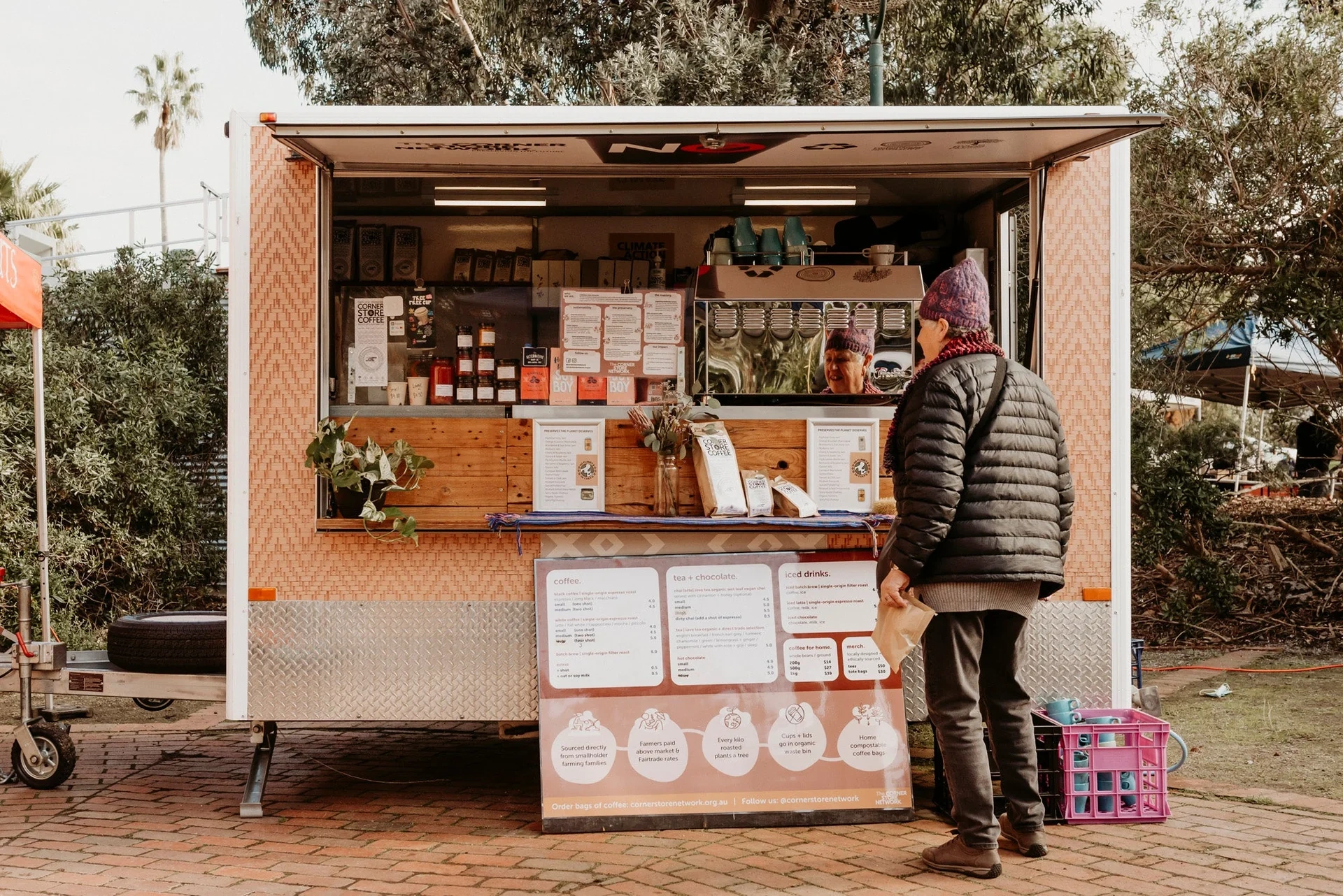 The-Corner-Store-Network-18th-June-2022-Coffee-Van-Sarah-Matler-Photography-62.webp