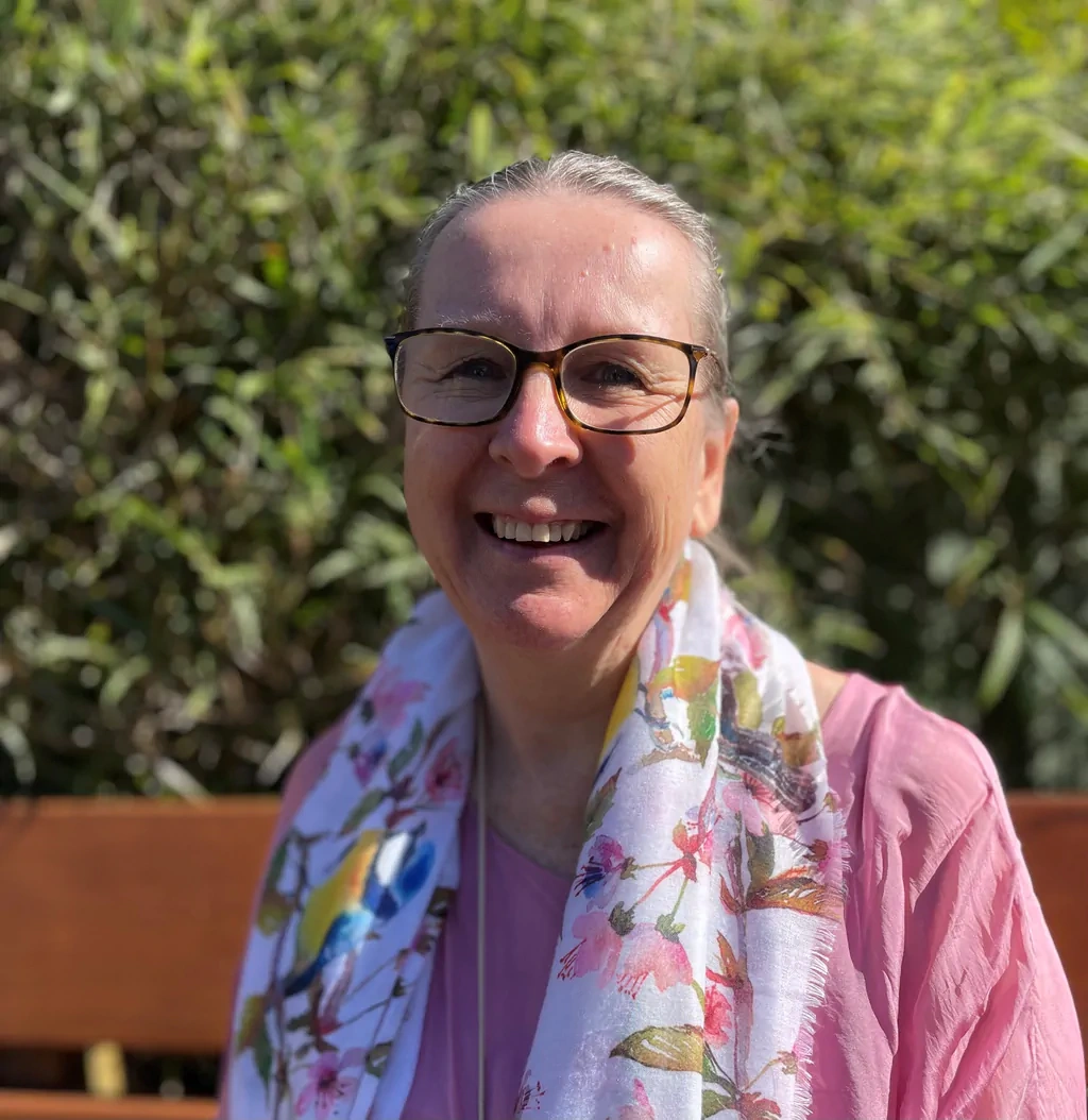 helen kneen.webp