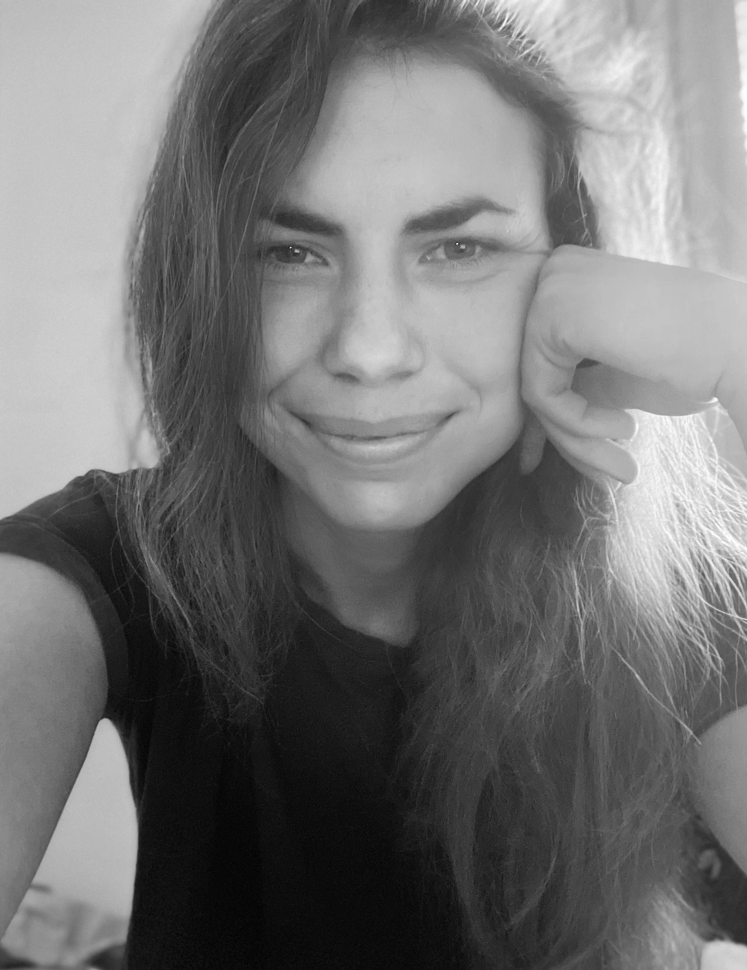 Nicole-Clinical-Hypnotherapist-bw3.png