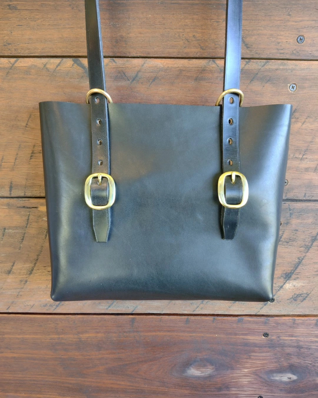 BLACK-LEATHER-BRASS-BUCKLE-BAG-AUSTRALIA.jpg